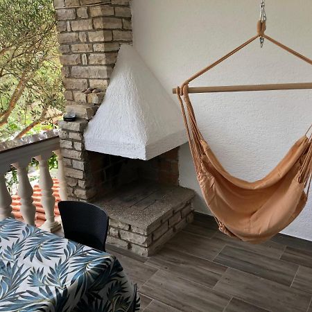 Guesthouse Vila Ruzmarin Ždrelac エクステリア 写真