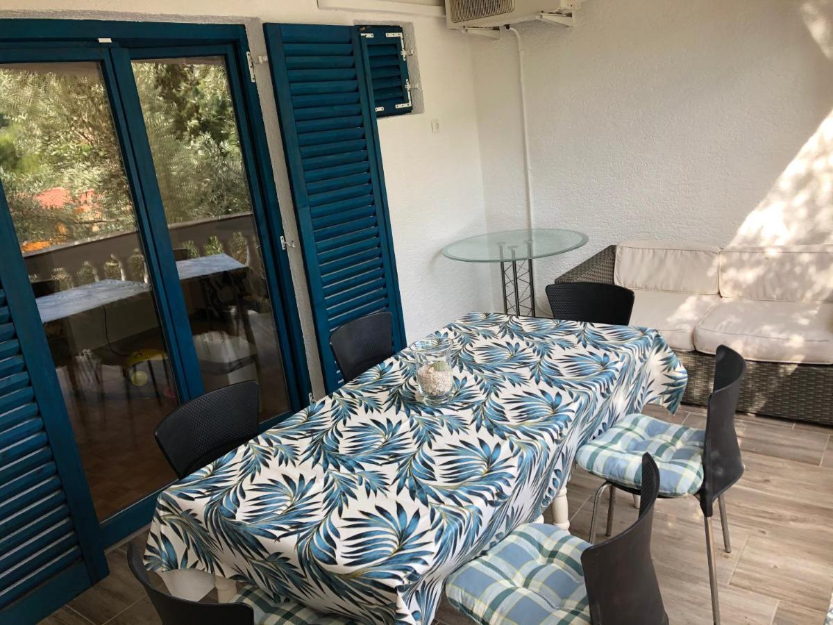 Guesthouse Vila Ruzmarin Ždrelac エクステリア 写真