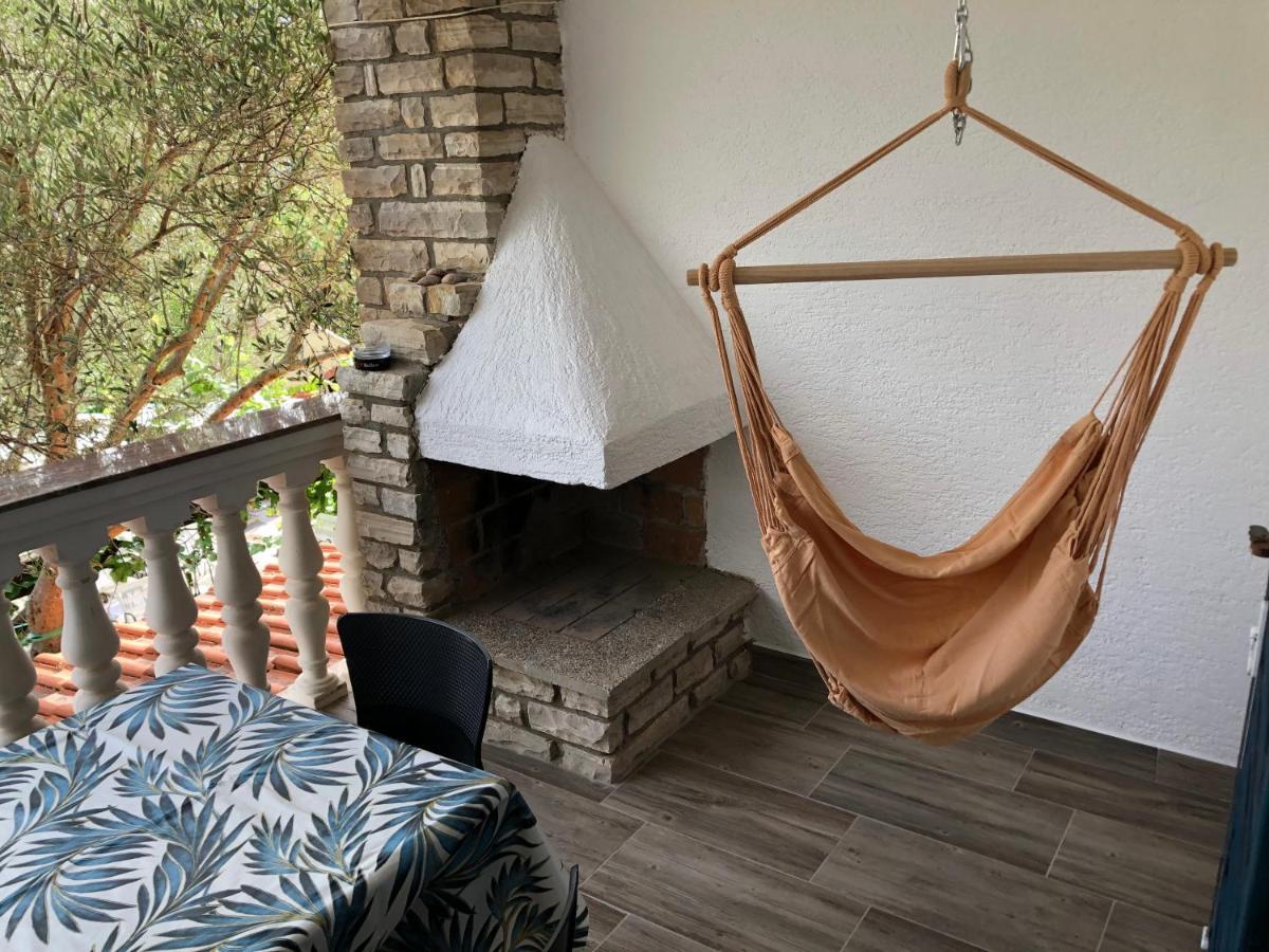 Guesthouse Vila Ruzmarin Ždrelac エクステリア 写真