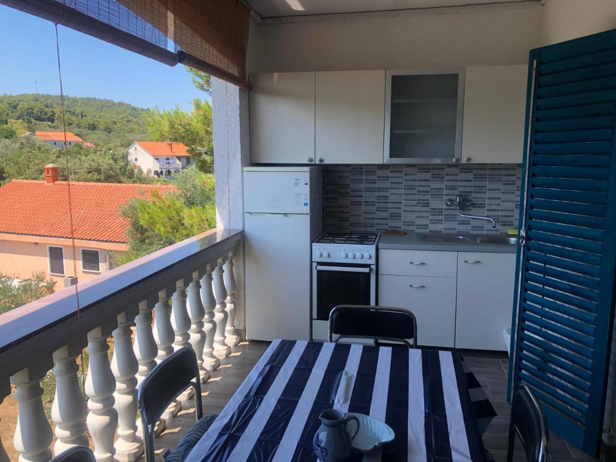 Guesthouse Vila Ruzmarin Ždrelac エクステリア 写真